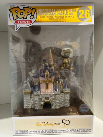 Funko Pop Disney – Cinderella Castle and Mickey Mouse Or (#26)