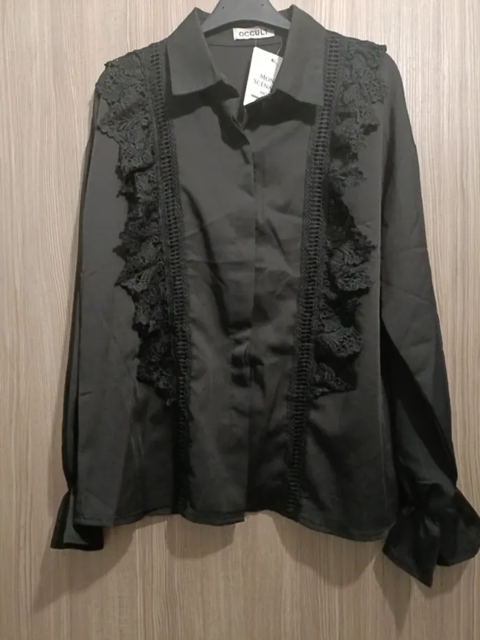 Chemise noir satiné a dentelles - photo numéro 8