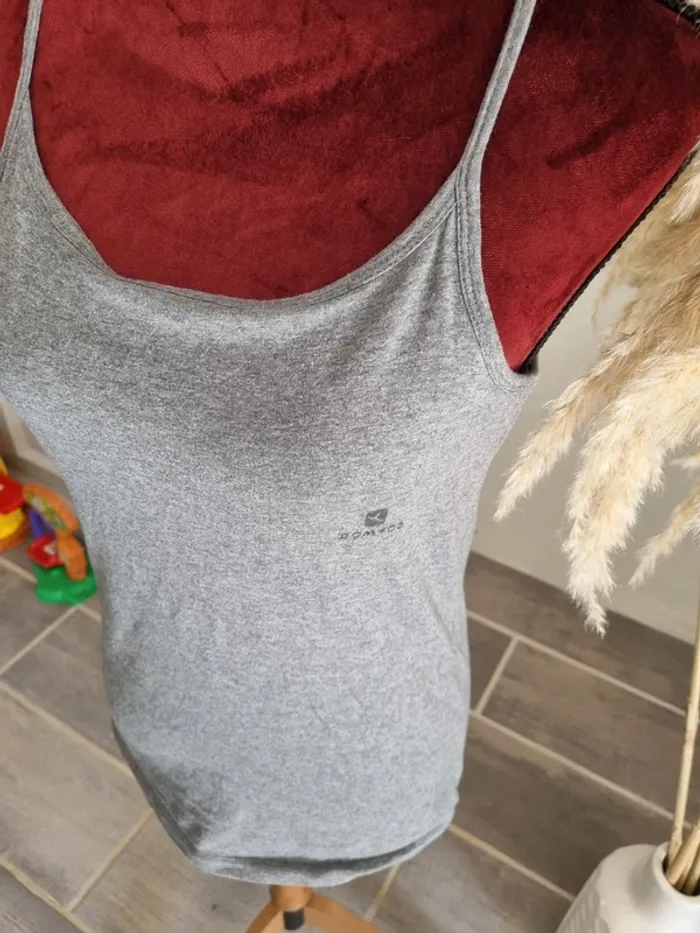 Débardeur de sport femme 42 - photo numéro 2