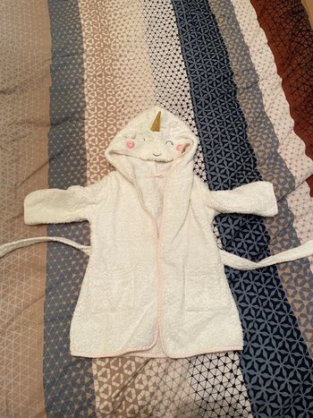 Peignoir licorne en 18 mois