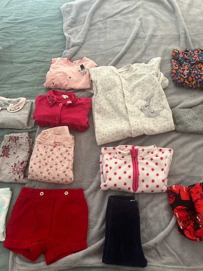 Lot de vêtements bébé fille - photo numéro 3