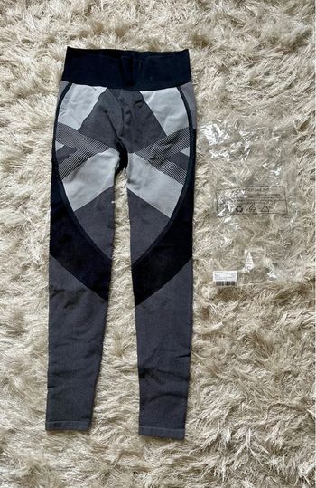 Legging HIIT neuf 36