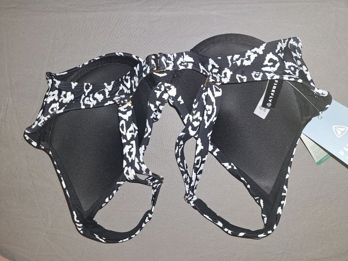 Haut de maillot de bain - photo numéro 3