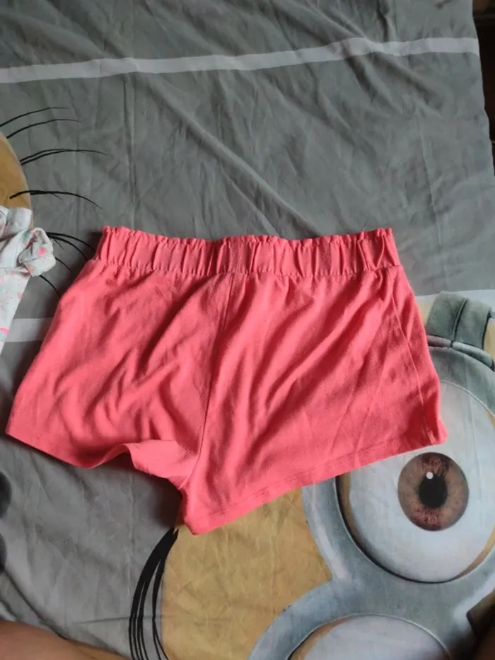Shorts avec t-shirt - photo numéro 6