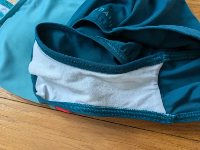 Maillot de bain une pièce decathlon nabaiji sport mer été S 36 très bon état - photo numéro 4