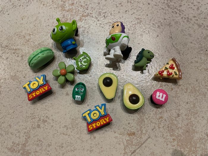 Figurines Toy Story pin's pour chaussures