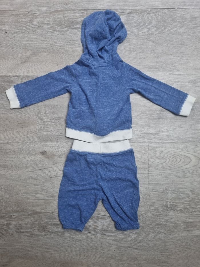 Ensemble Survetement Nike Bébé Bleu Blanc Taille 6-9 Mois Tres Bonne Etat - photo numéro 2