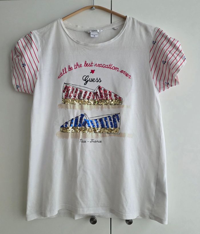 T-shirt Guess, taille 16 ans