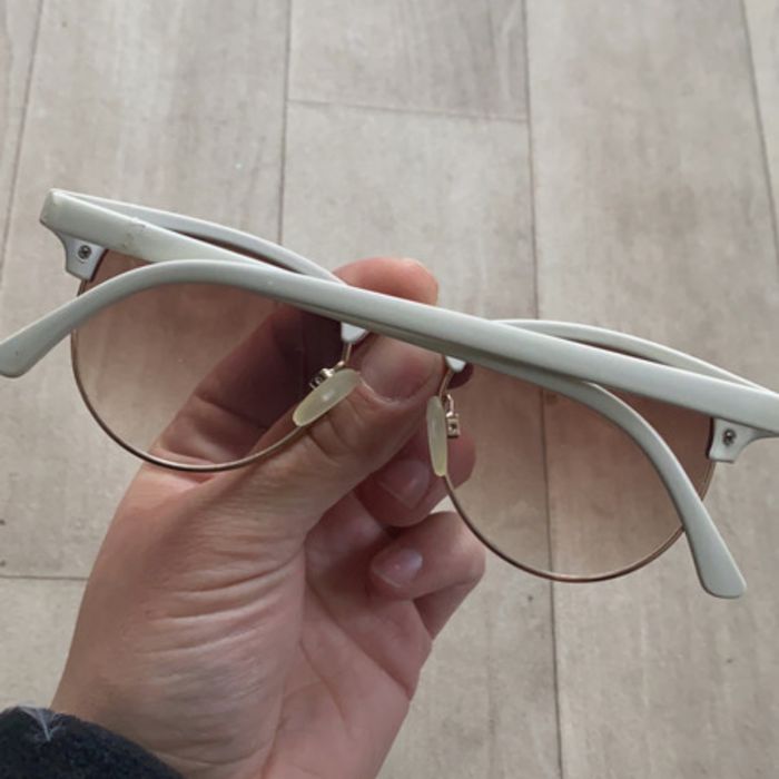 Lunette de soleil - photo numéro 2