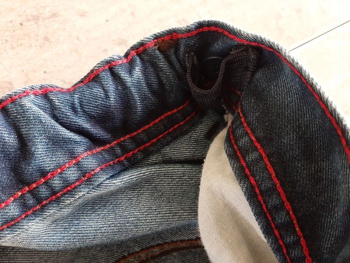 Jeans 16 ans - photo numéro 8
