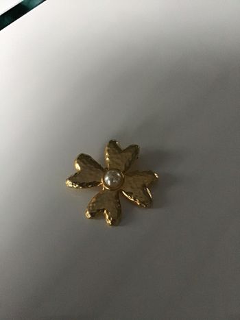 Broche vintage forme trèfle à 4 feuilles