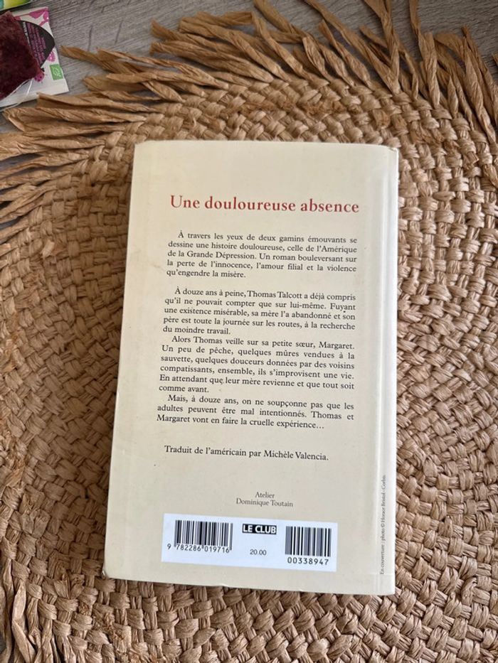 Livre une douloureuse absence - photo numéro 2