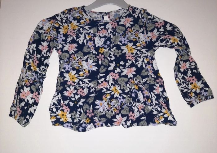 Tee shirt Gémo taille 6 ans