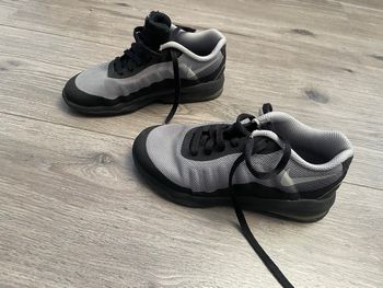 Basket Nike taille 3O
