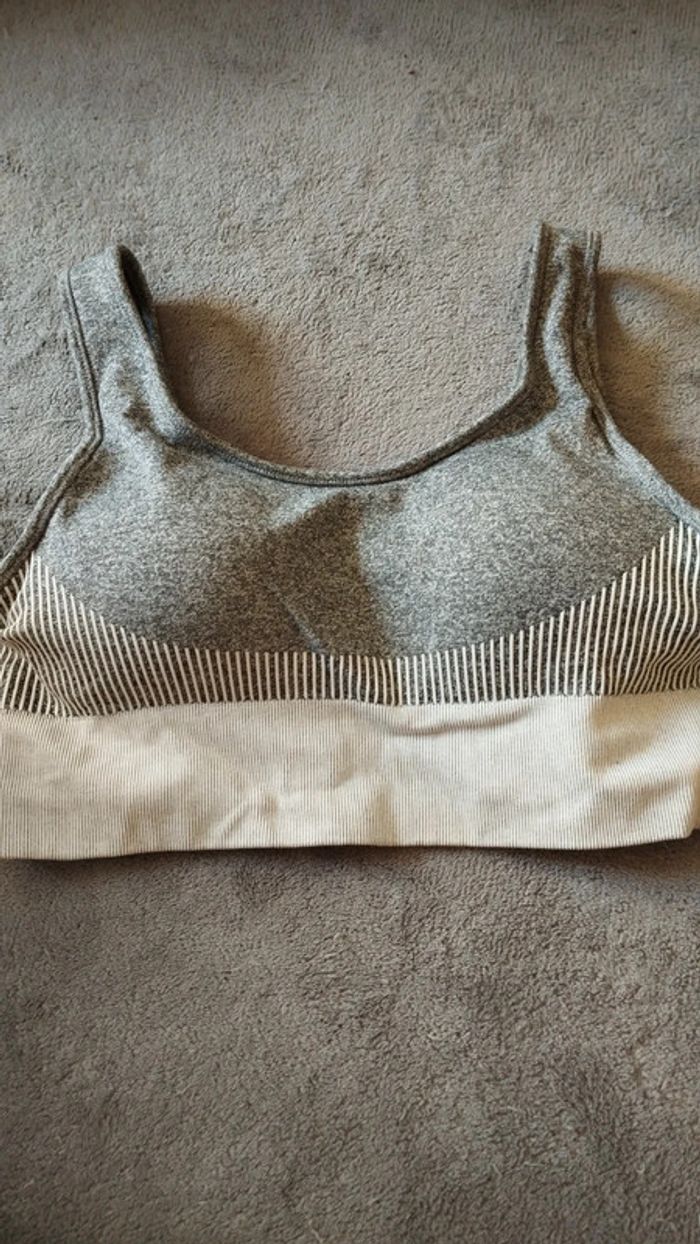 Brassière