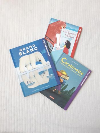 Lot de 4 livres Les mercredis à lire