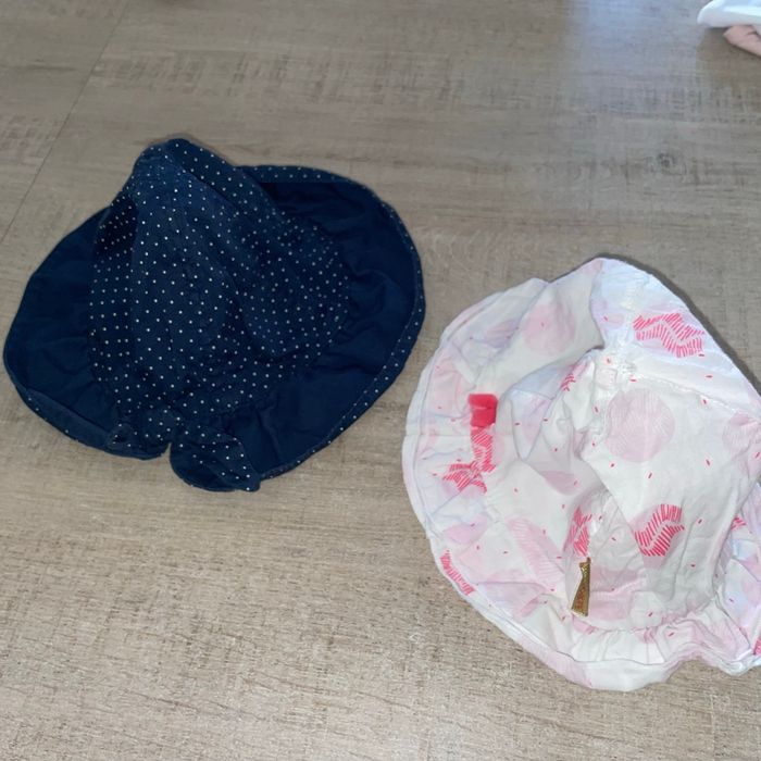 Lot 2 chapeaux