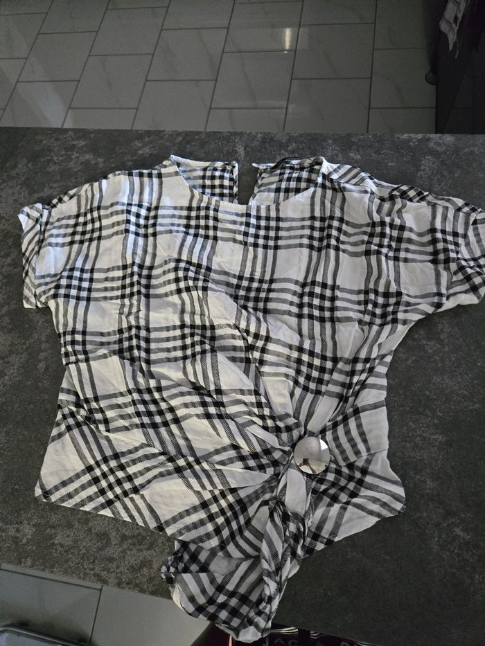 Tee shirt