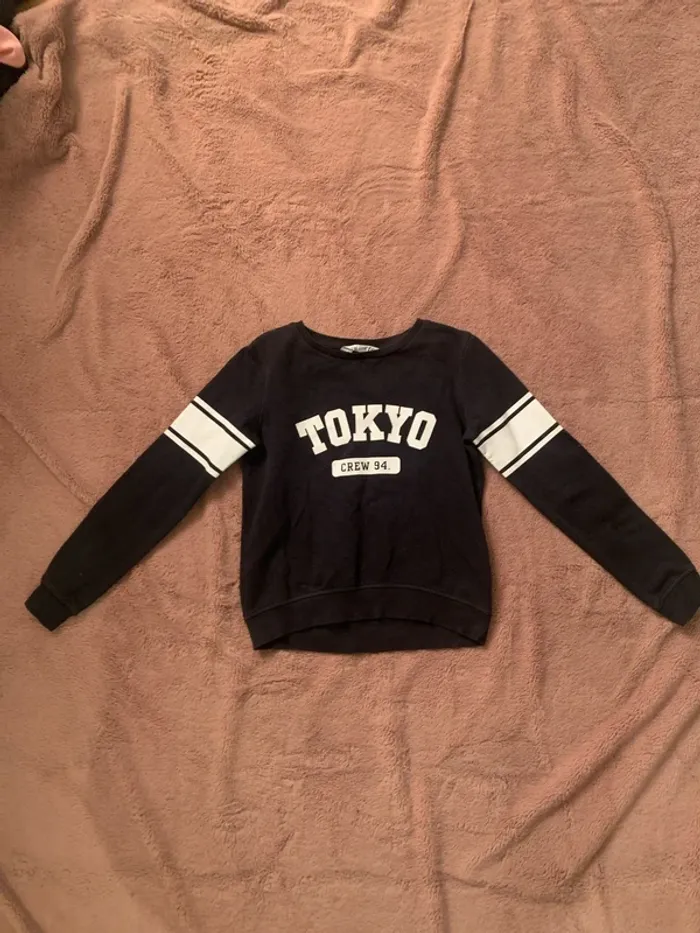 Pull noir