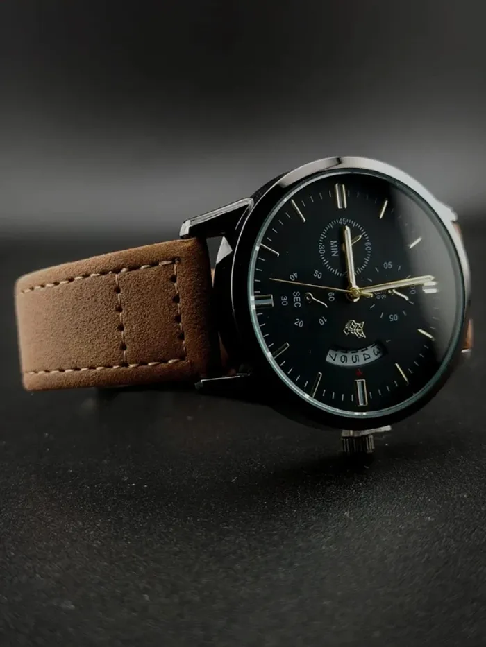 Montre marron, noir, date vintage, dorée