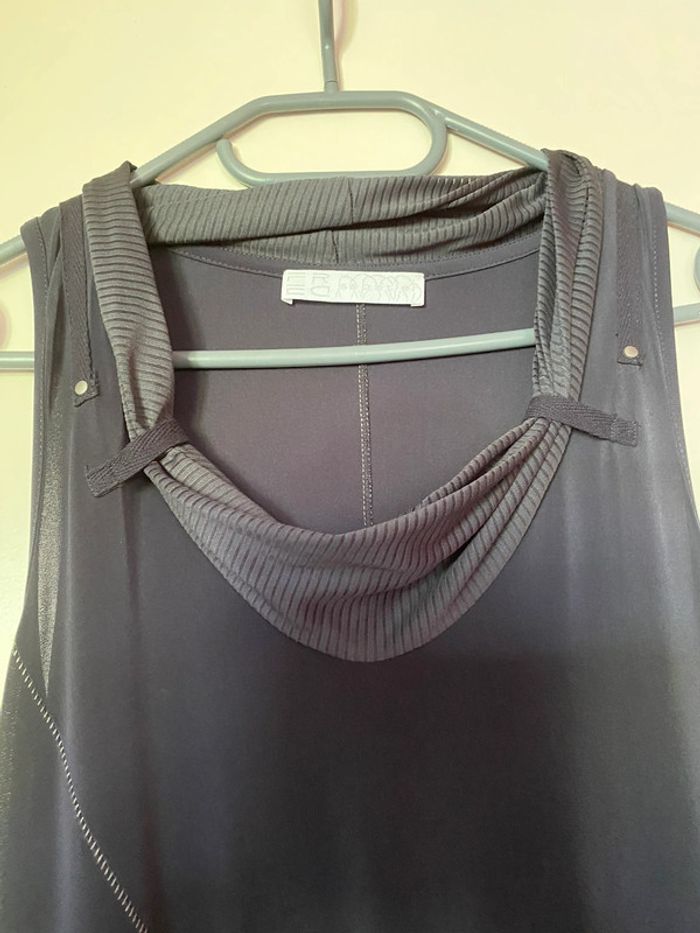 Robe gris foncé Fred Sabatier taille 40 - photo numéro 3