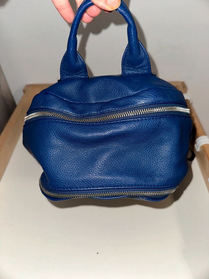 Sac à mains à dos - photo numéro 2