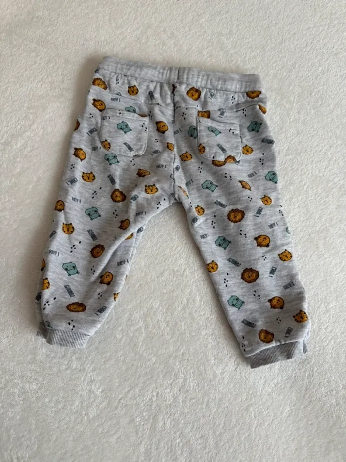 Pantalon taille 18 mois - photo numéro 2