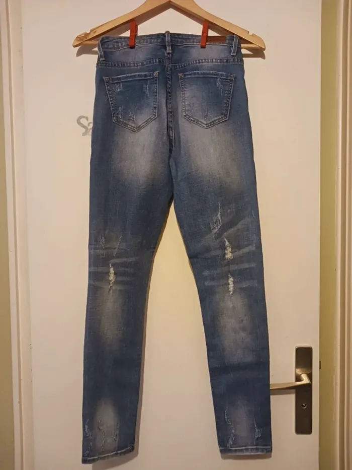 Jean skinny troué - photo numéro 5
