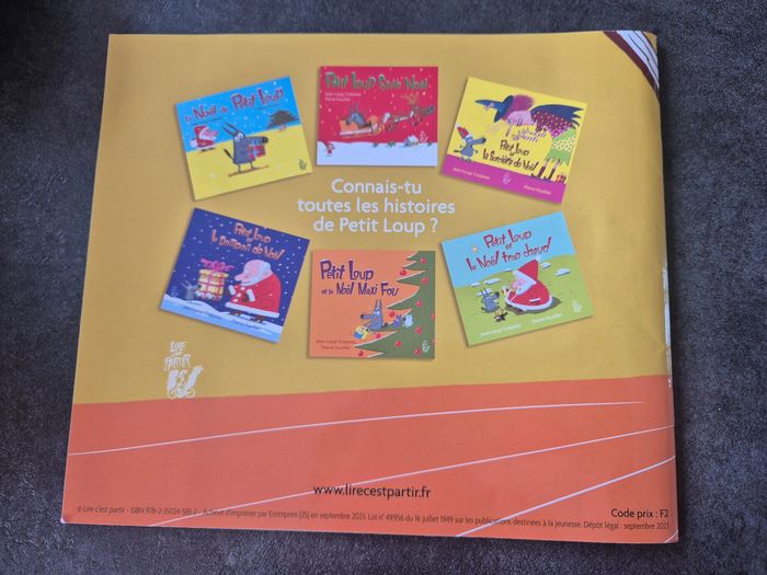 Livre enfants titre Petit loup et le Noël du père Noël - photo numéro 2