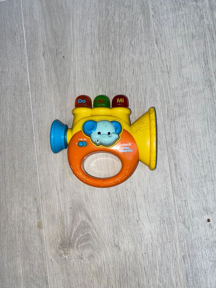 Jouet sonore P'tite trompette VTECH