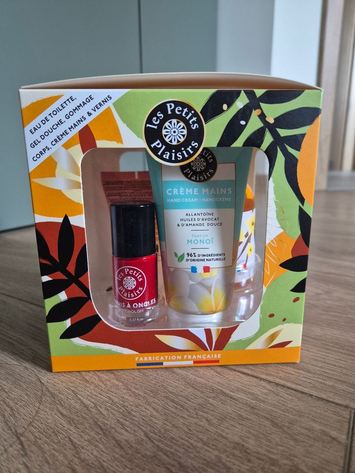 Coffret parfum cosmétiques - photo numéro 3