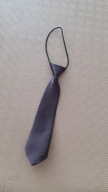 Cravate  marron garçon