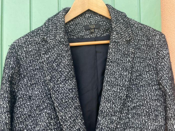 Veste noire et blanche - photo numéro 2