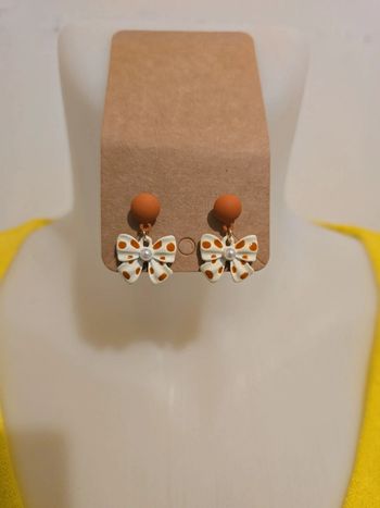 Magnifique paire de Boucles-doreilles neuve