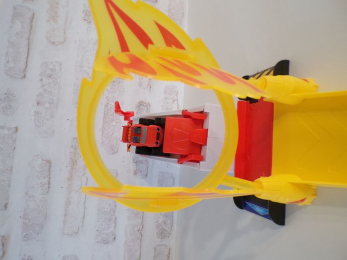 Lanceur  - Blaze et les Monstres Machines - photo numéro 5