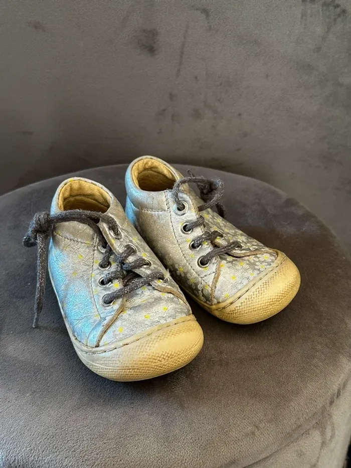 Chaussures souples naturino pointure 20