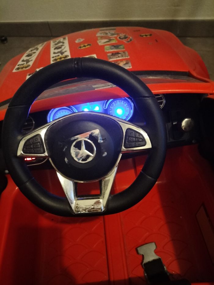 Voiture Mercedes enfant 180€  Toulouse 31200 - photo numéro 4