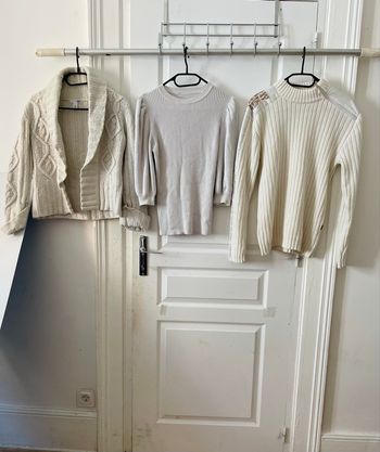     Lot de 3 pulls femme taille M 