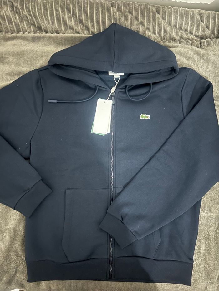 Gilet Lacoste neuf - photo numéro 3