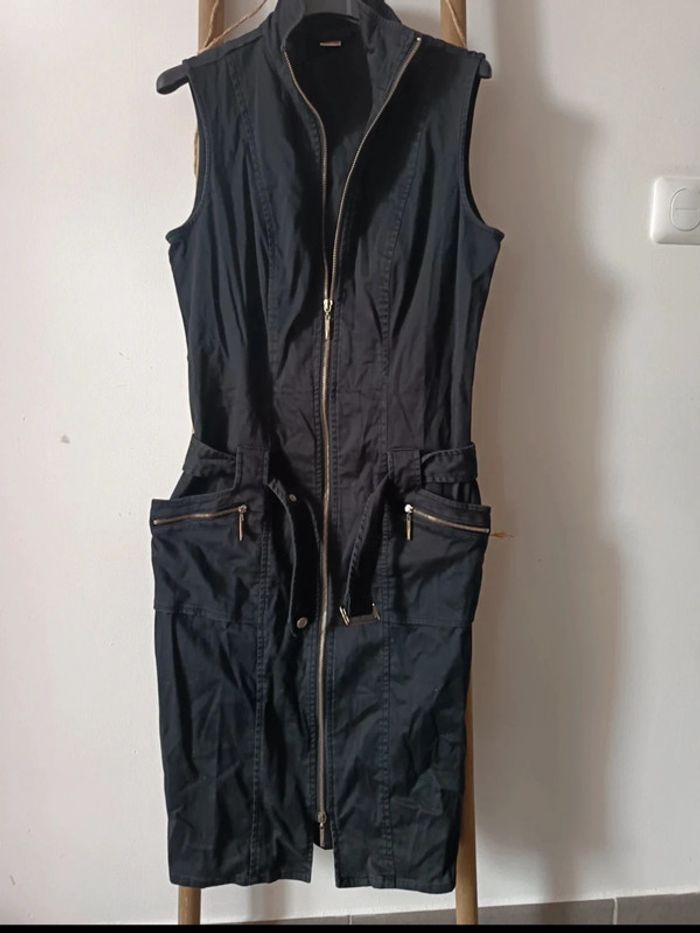 Longue robe saharienne noire