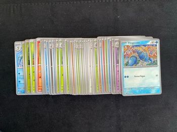 Lot 50 cartes Pokémon 