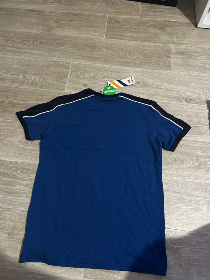 T-shirt bleu Le Shark 🦈 M - photo numéro 3