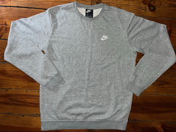 Sweat nike gris sans capuche homme Taille M parfait état