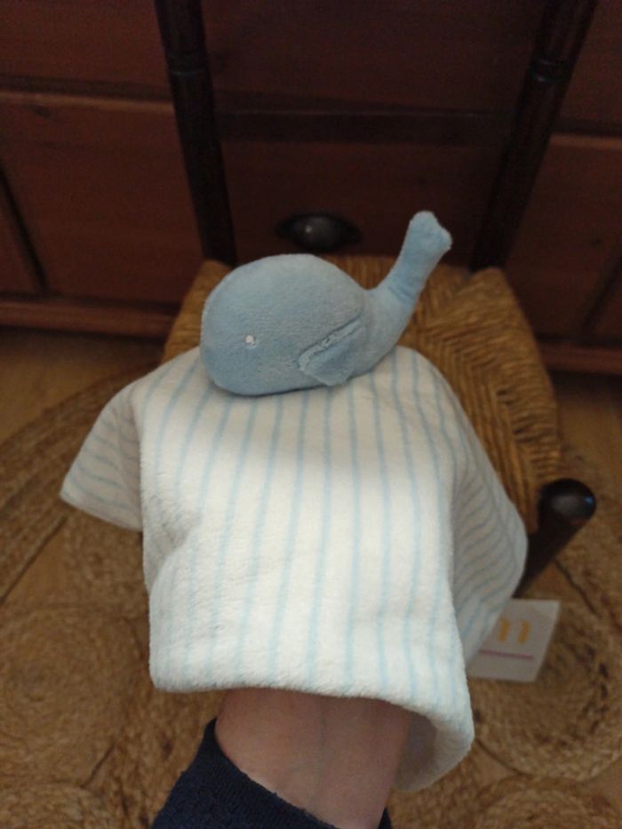 Doudou Baleine Primark tbe - photo numéro 3