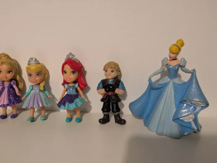Lot de princesses Disney - photo numéro 3