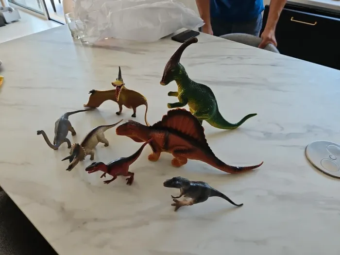 Lot 7 figurines dinosaure - photo numéro 3