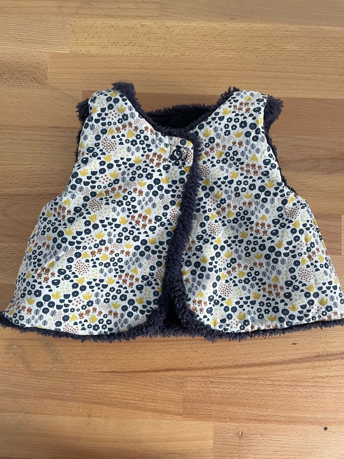 Gilet de berger 12 mois fausse fourrure et coton style Liberty - photo numéro 3