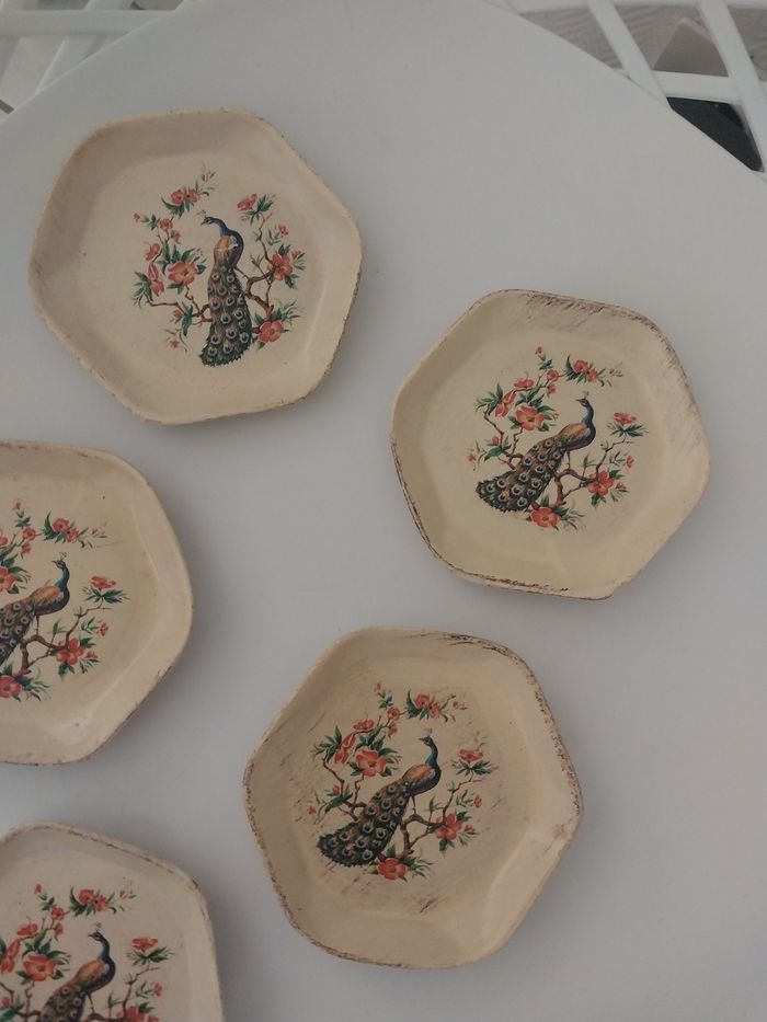 Lot de 5 petites assiettes dînette vintage – motif paon - photo numéro 2