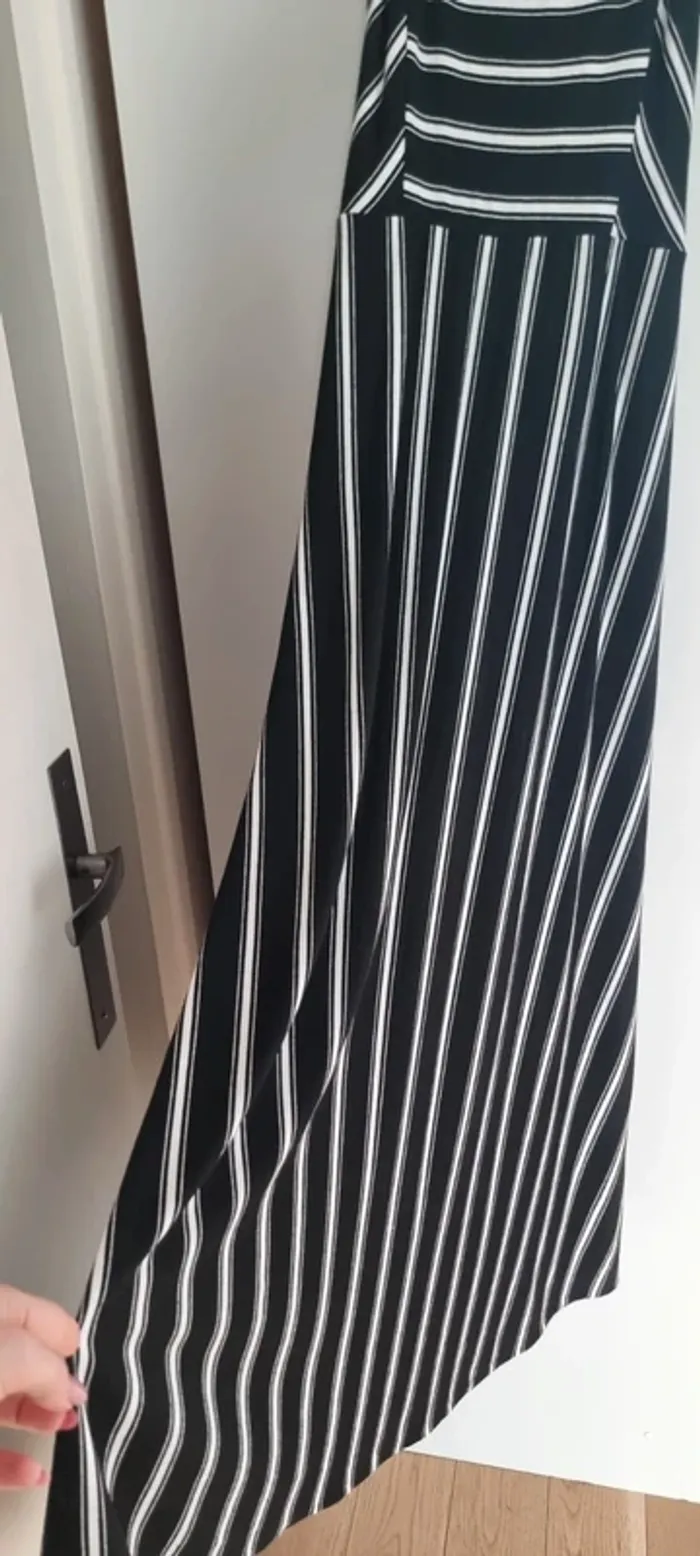 Robe noire et blanche viscose - photo numéro 2