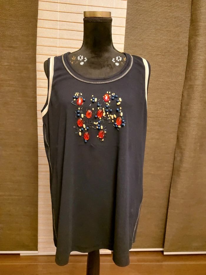 Débardeur marine avec perles